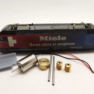 Hobbytrain / Kato SBB Re 4/4 460, BLS Re 4/4 465